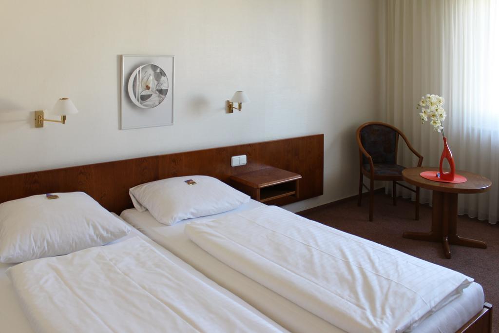 Hotel La Taverna ロースバッハ・フォア・デア・ヘーエ 部屋 写真