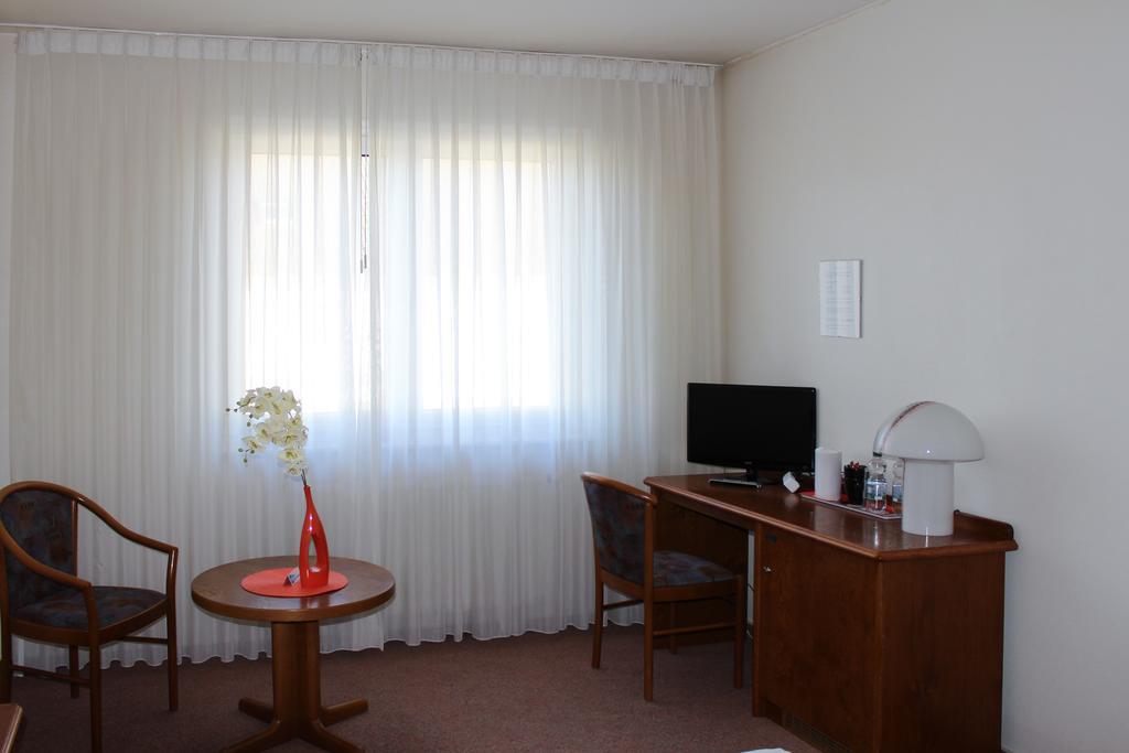 Hotel La Taverna ロースバッハ・フォア・デア・ヘーエ 部屋 写真